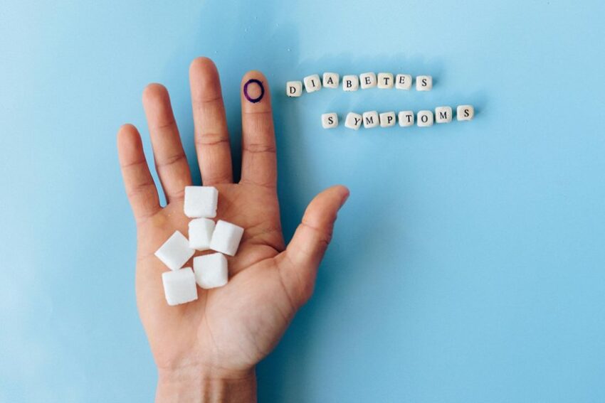 symptoms of low blood sugar